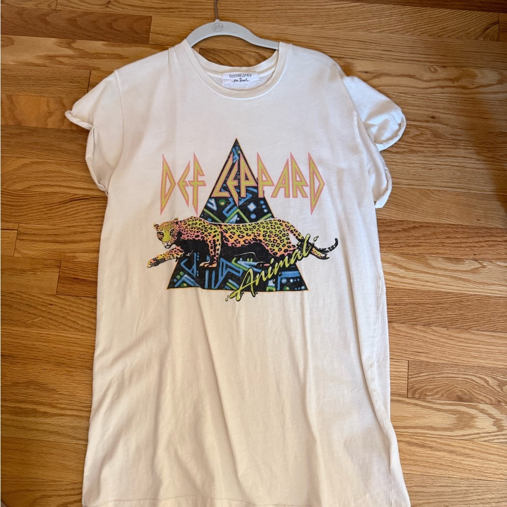 Daydreamer White Short Sleeve Tee with Rock Graphic